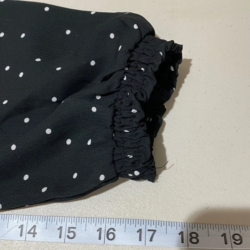 Molly Bracken Polka Dot Blouse Size Small Black with White Dots Loose Fit Flowy - Picture 5 of 10